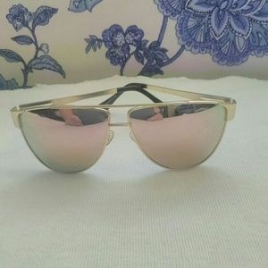Rose gold mirrored sunglasses